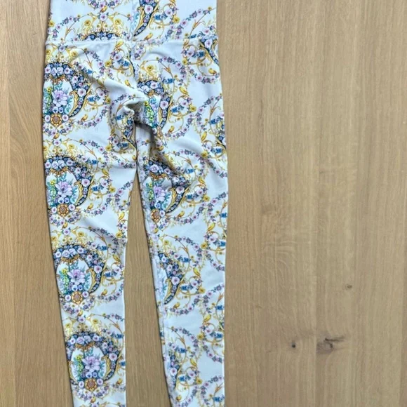 Terez Womens Size XS Gold Baroque Duoknit Leggings NWT - Picture 8 of 9